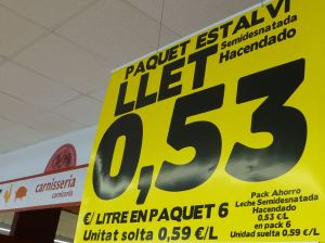 catalan sign in grocery store