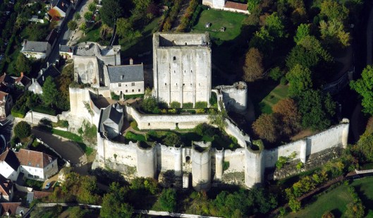 Loches dungeon (click to enlarge)