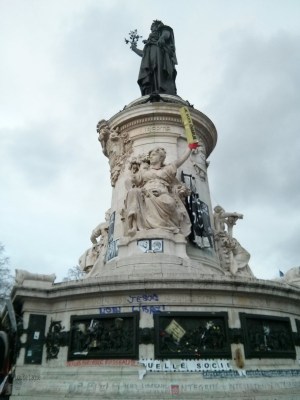 Monument at the center of the Place de la République